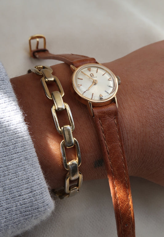 Vintage 1960s 18k solid Gold Omega Watch